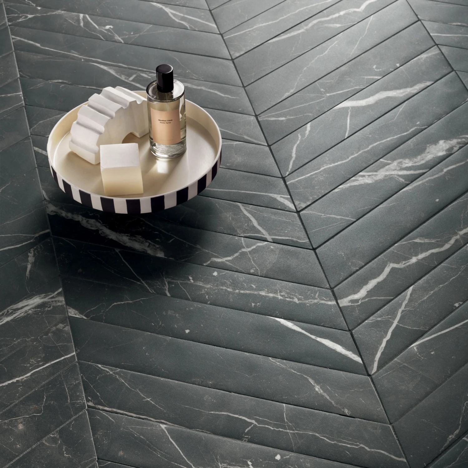 Vinci Nero Chevron Tile 2 Vinci Nero Chevron Tile - Image 2
